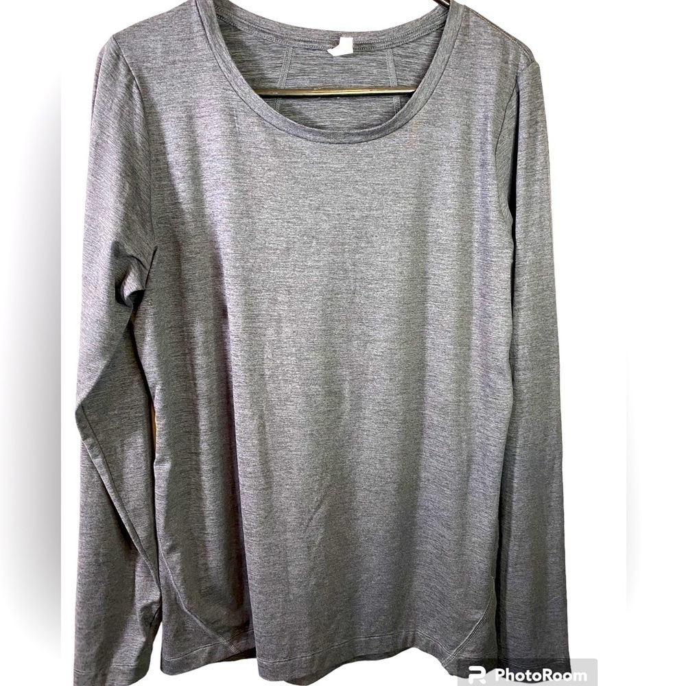 SportTek dark grey long sleeve woman’s shirt top Sz ladies L. I-24
